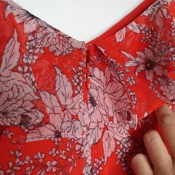 Vince Camuto Boudoir Botanical Ruffle Dress - Picture 9 of 11